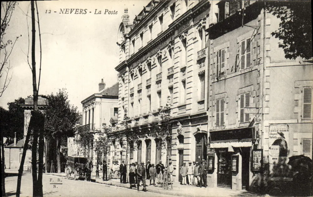 Nevers - A Correios — editor F. R. N., n° 12 - Frente