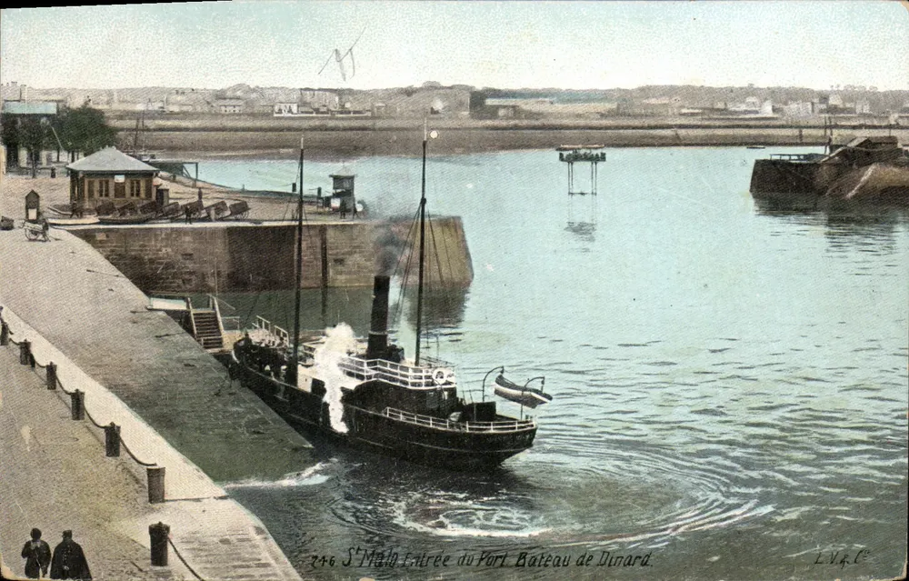 Einfahrt zum Hafen — Boot aus Dinard — L.V.R.C. Nr. 236 - Vorderseite