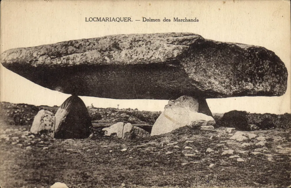Locmariaquer — Dolmen dos Mercadores — Edit. Z. Le Roux - Frente