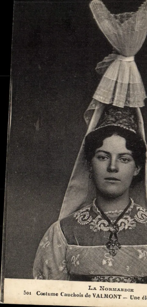 Kleidung von Valmont — Eine Frau - Vorderseite