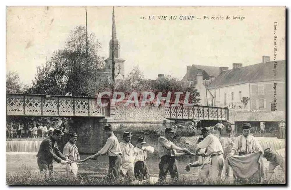 Das Leben auf dem Lager — Wäschezwang — Foto. Saint-Blavier, Manon — Impr. Lepret - Vorderseite