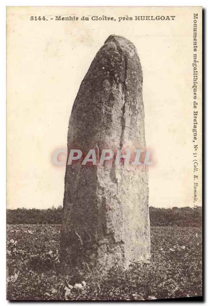 Menhir do Cloître, perto de HUELGOAT — Monumentos megalíticos da Bretanha, No 51 — Coleção E. Hamonic, SP - Frente