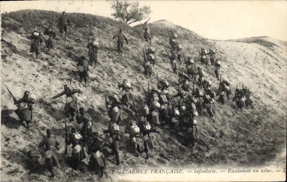 DIE FRANZÖSISCHE ARMEE — Infanterie — Auf einem Hügel kletternd — n°62 - Vorderseite