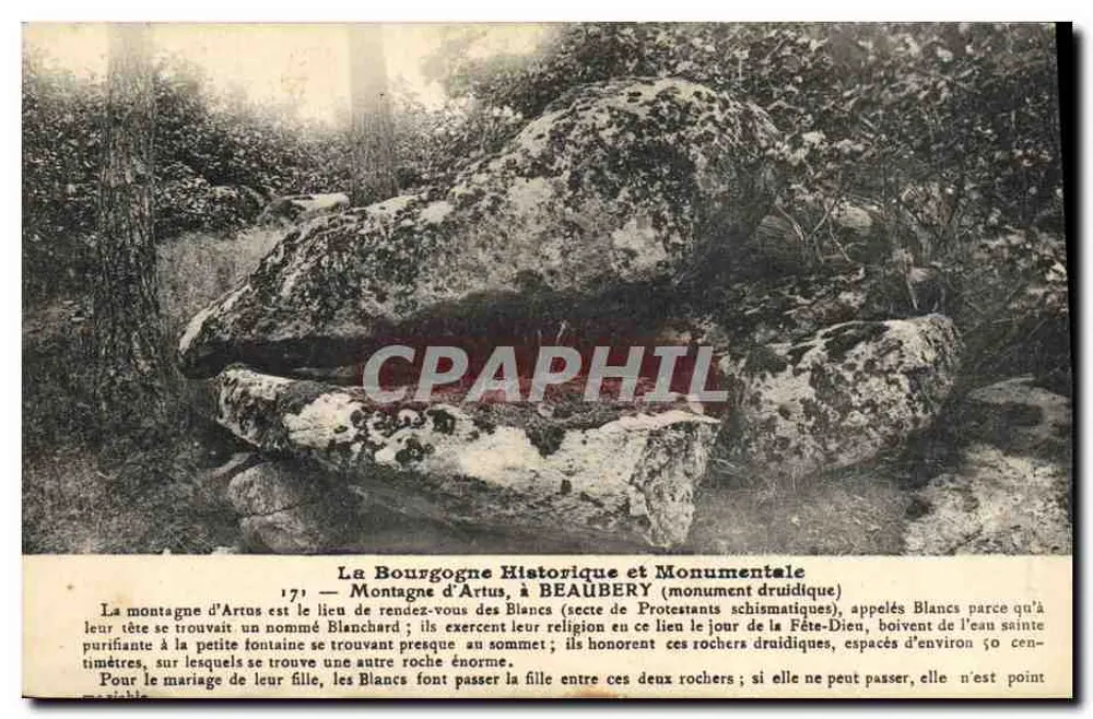 Berg Artus — Druidischer Ort der Blancs in Beaubery — P. Charvet, phot. addit. Daryyé - Vorderseite