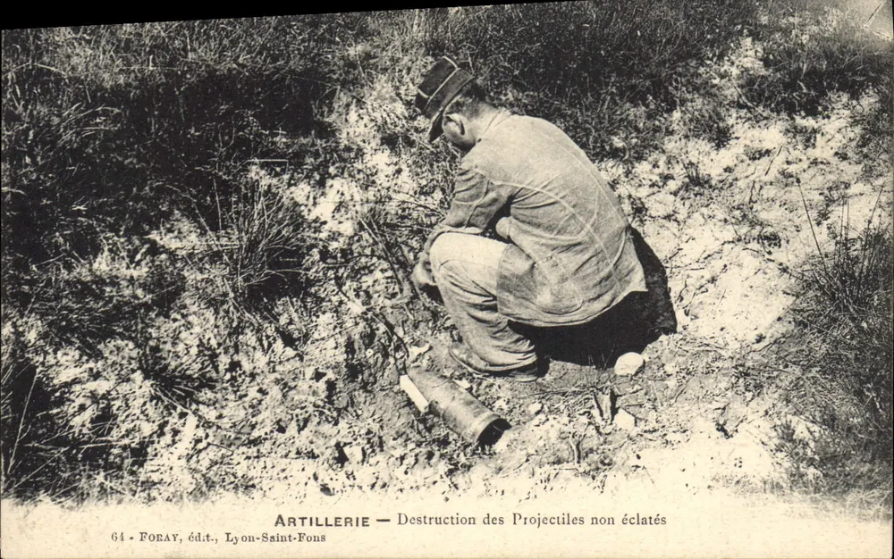 Artillerie — Zerstörung unexplodierter Geschosse — FORAY, Verlag, Lyon-Saint-Fons - Vorderseite