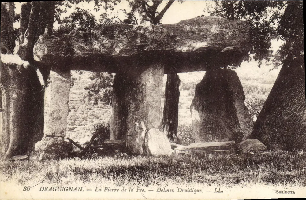 Draguignan — La Pierre de la Fée — Druidischer Dolmen — Selecta — n°36 - Vorderseite