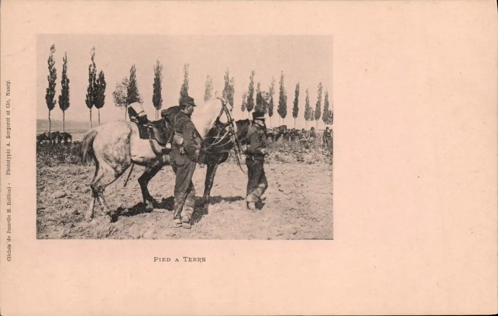 Pied à Terre — Foto van soldaten met een paard — Ed. H. Bollhein, Nancy - Voorkant