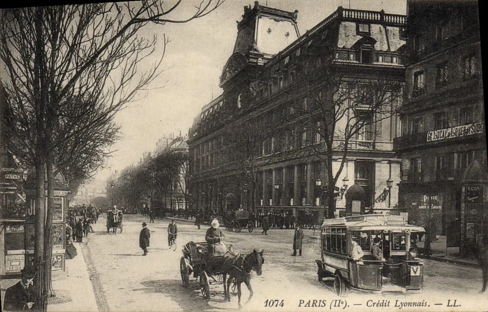 Paris (IIe) — rua movimentada com trêm e cavalos — Crédit Lyonnais — LL. n° 1074 - Frente