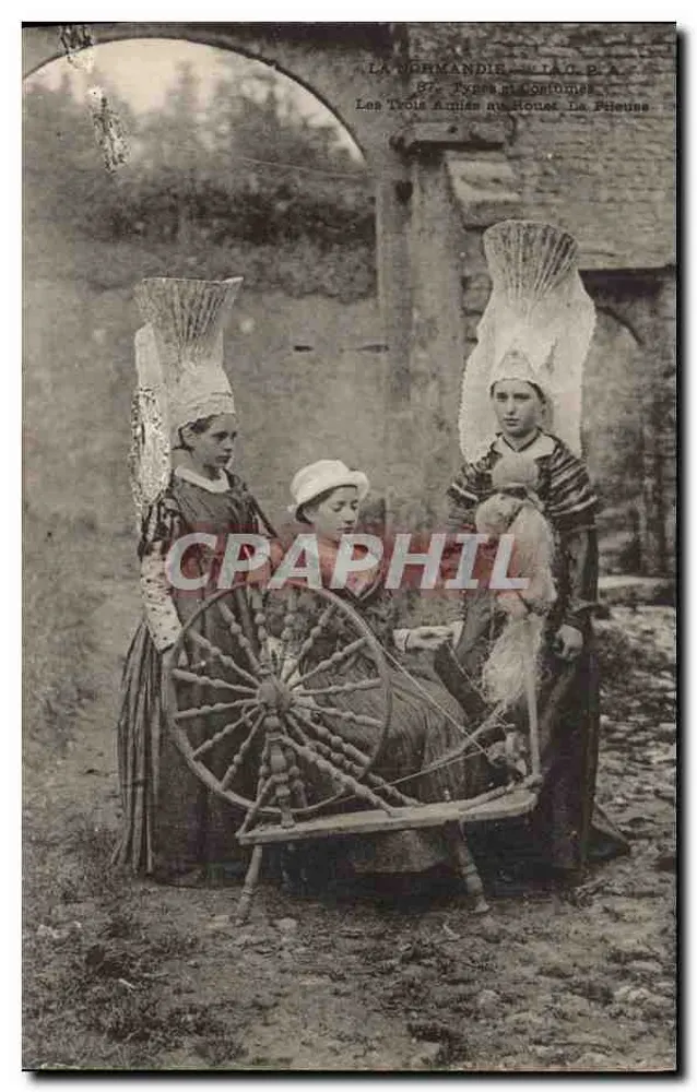 Die Drei Armeen in Housses Die Fischerin — Normandie — Schriftzeichen und Trachten — Verlag LAC P.A. - Vorderseite