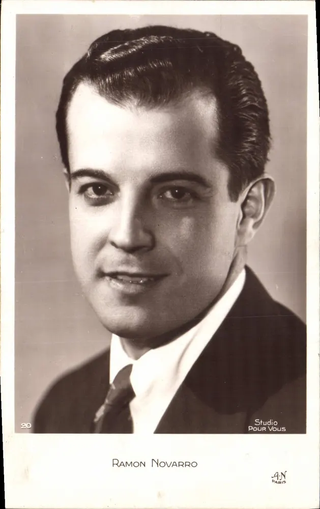 Ramon Novarro — portret — Studio Pour Vous, Paryż - Awers