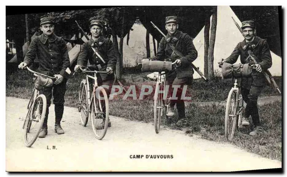 Soldados de bicicleta — Campo de Auvours — L.M. - Frente
