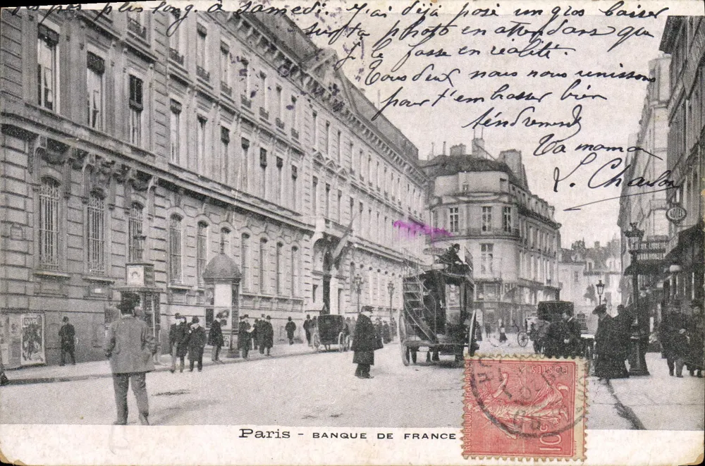 Paris - Banque de France — visão de rua com pedestres e veículos — editor não identificado - Frente