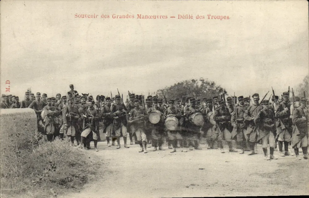 Desfile das Tropas — Lembrança das Grandes Manobras — M.D. - Frente