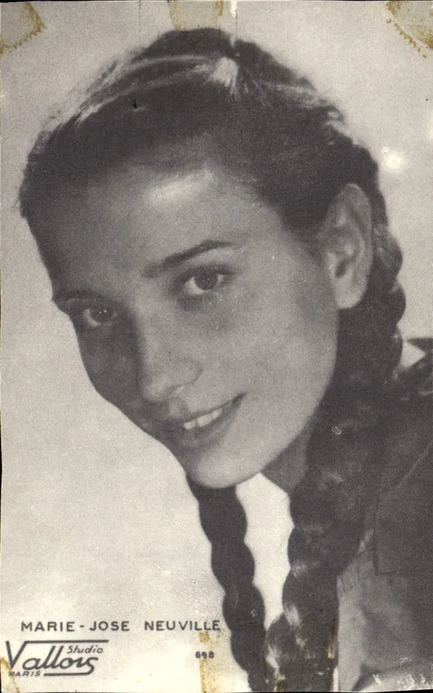 Marie-José Neuville — ritratto — Studio Vallors, Parigi, n°698 - Recto