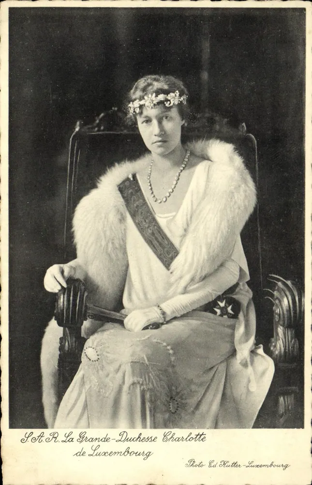 S.A.R. Großherzogin Charlotte von Luxemburg — Photo Ed Hutter-Luxembourg - Vorderseite