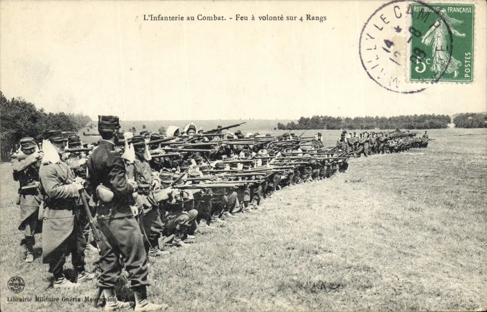 Infanterie im Kampf — Feuer auf Wunsch auf 4 Reihen — Militärbuchhandlung Guérin Mourmelon - Vorderseite