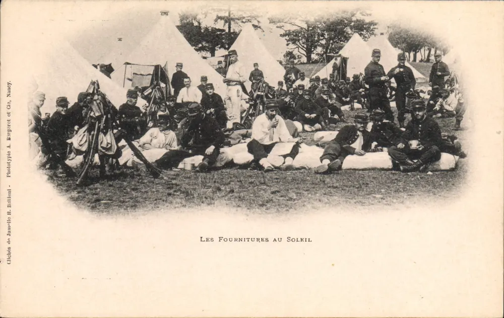 Vorräte bei Solril — Militärlager mit Zelten und Soldaten — Phototypie A. Bergret et Cie, Nangy - Vorderseite