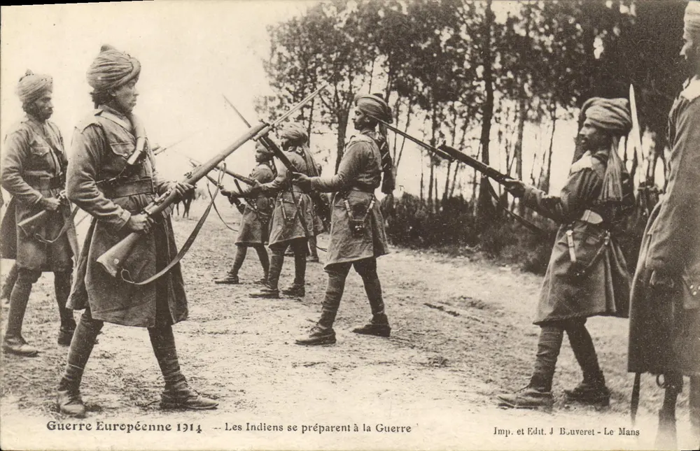 Indianer bereiten sich auf den Krieg vor — Europäischer Krieg 1914 — Imp. und Edit. J. Buveret - Le Mans - Vorderseite