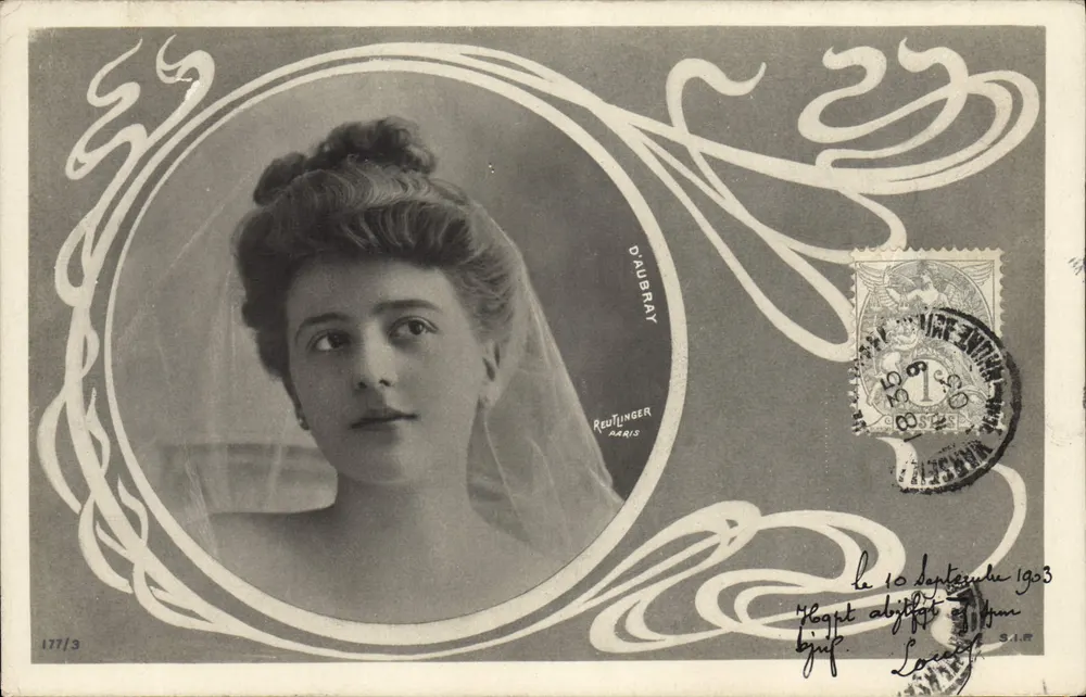 Jovem mulher com véu — retrato — Reutlinger, Paris, n° 177/3 - Frente