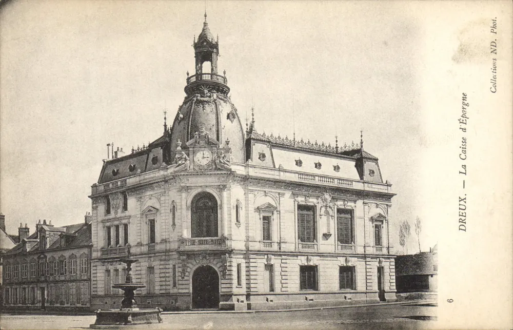 Dreux — A Caixa de Poupança — Fot. ND - Frente