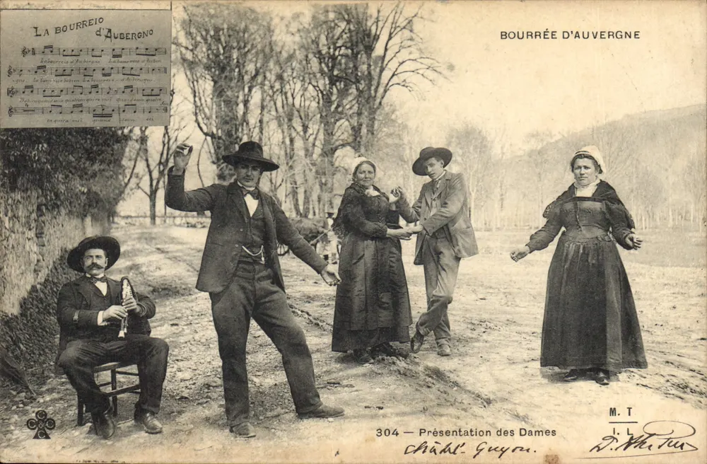 Apresentação das Damas — Dança da Auvergne — Châbl. Guyon, n°304 - Frente