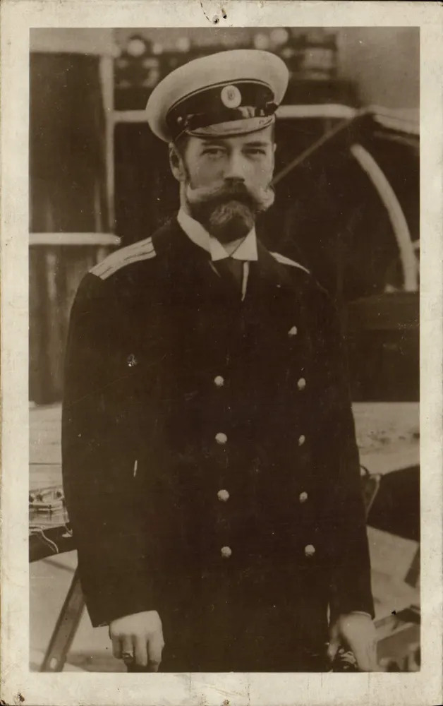 Tsar Nicolas II — en uniforme naval — éditeur Michlosz Miando, n° 7 - Frente