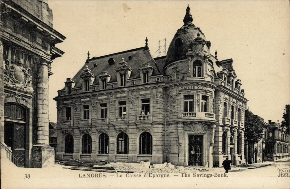 Langres — La Caisse d'Epargne — The Savings-Bank - Frente