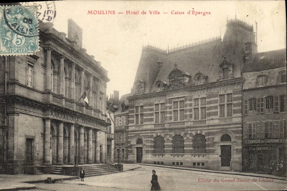 Moulins — Rathaus — Sparkasse — Foto des Grand Bazar de l'Allier - Vorderseite