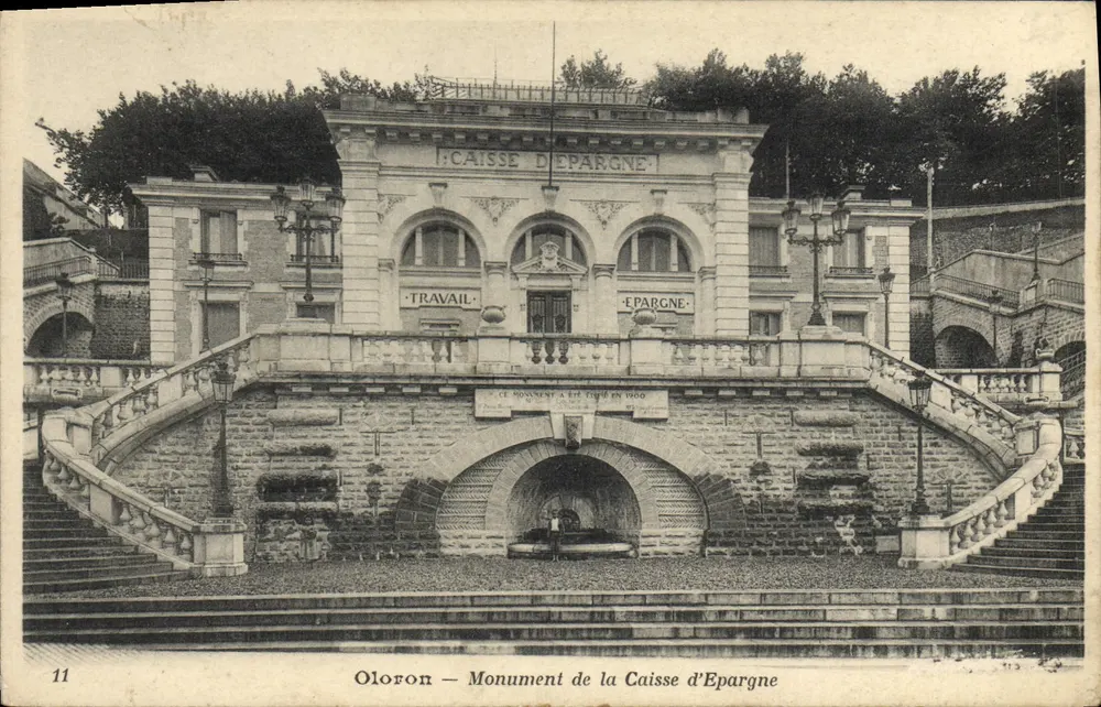 Oloron — Monumento de la Caja de Ahorros - Anverso