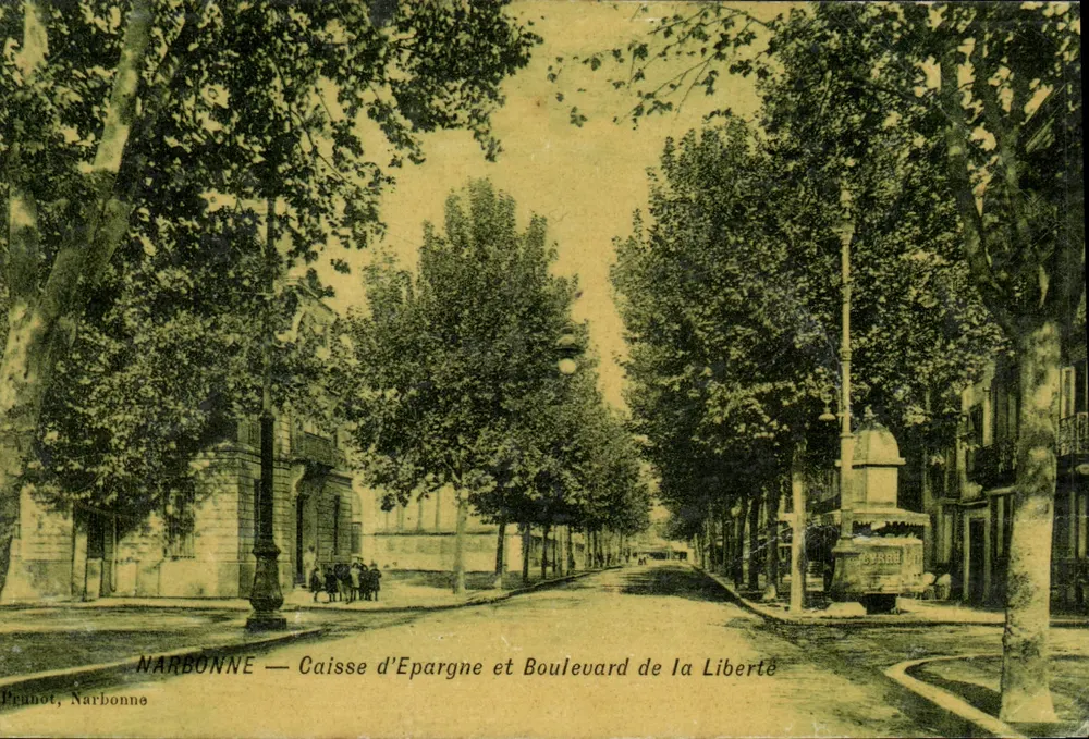 NARBONNE — Sparkasse und Boulevard de la Liberté — Prunot, Narbonne - Vorderseite