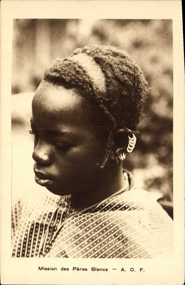 Junge afrikanische Mädchen — Mission der Weißen Väter — A. O. F. - Vorderseite
