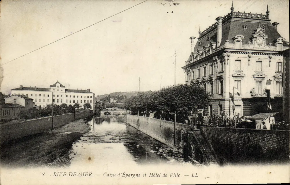 Rive-de-Gier — Sparkasse und Rathaus — LL - Vorderseite