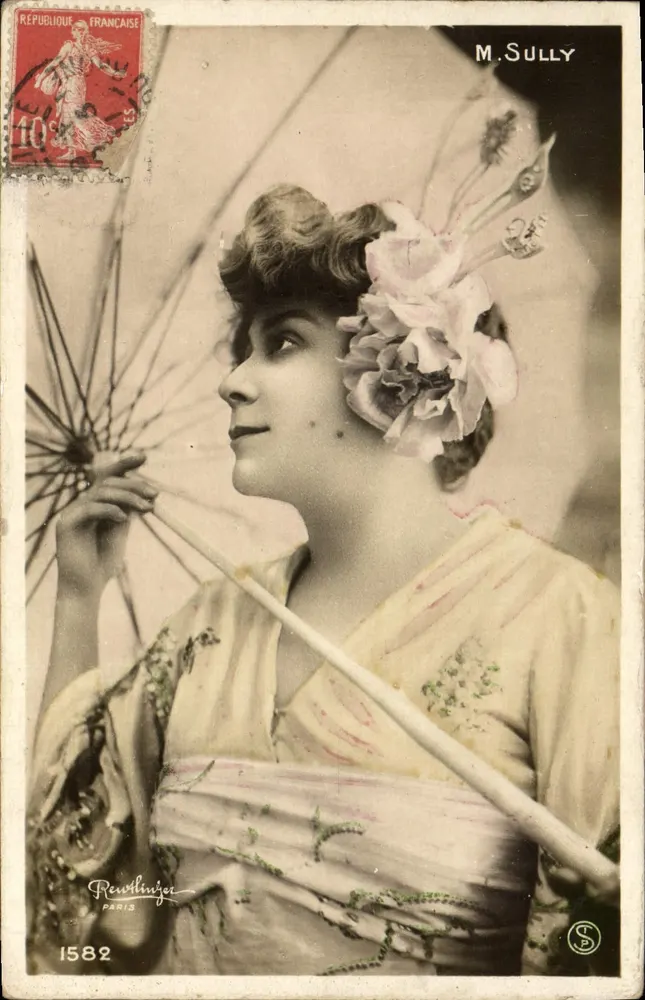 M. Sully — Portrait einer Frau im Kimono mit Schirm — Rewshinger, Paris, n°1582 - Vorderseite