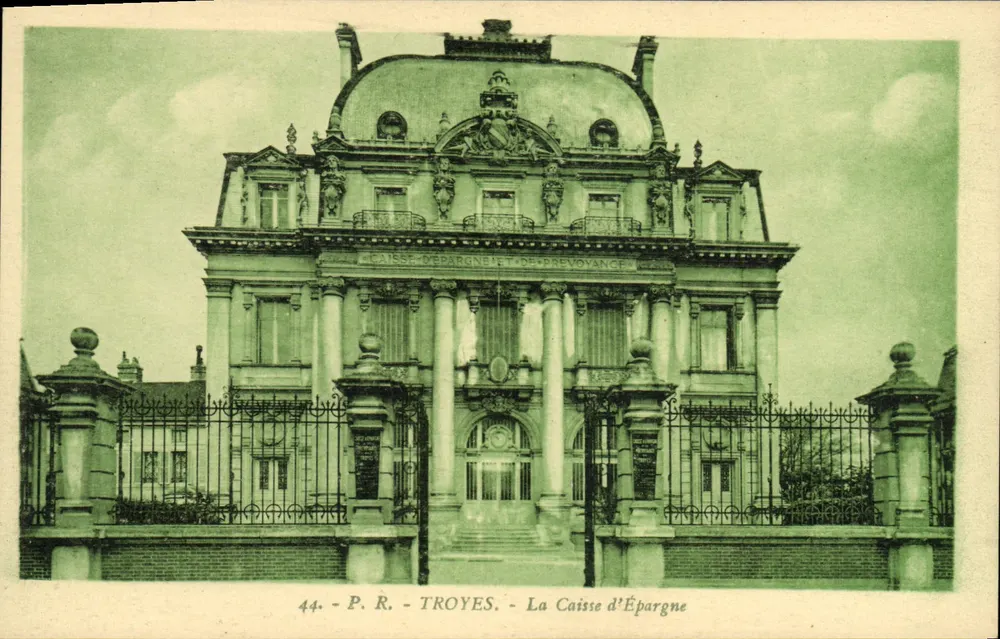 Troyes - A Caixa de Poupança - Editor P. R. n°44 - Frente