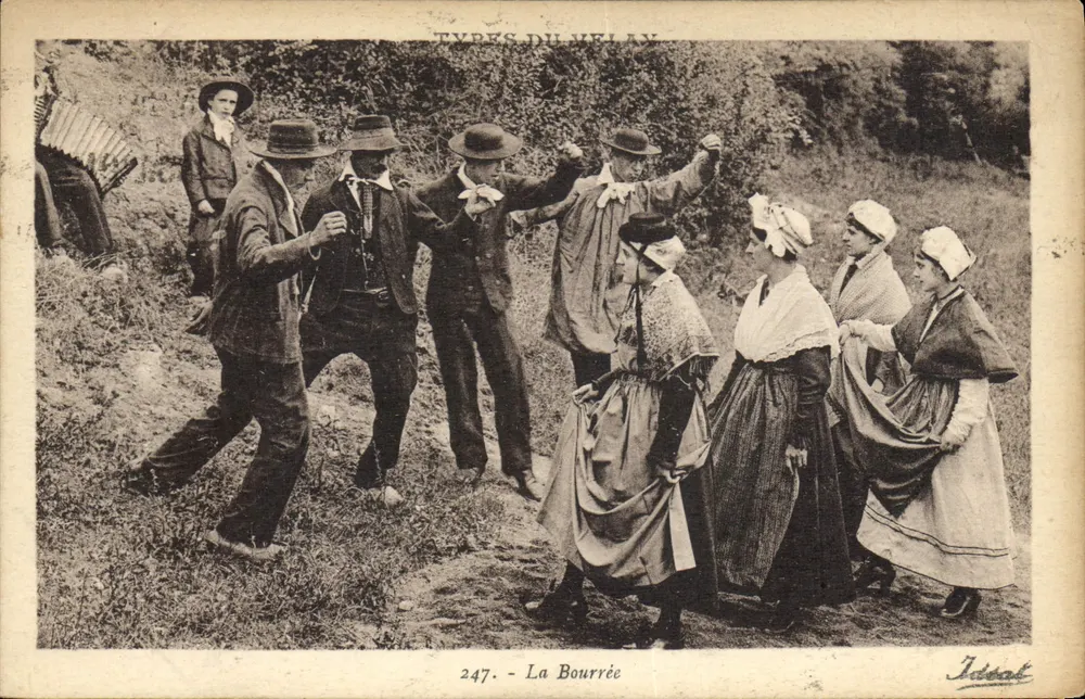 Tipos do Velay — A Bourrée — Edição 'Idéal', n° 247 - Frente