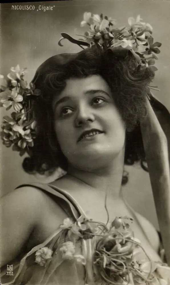Nicolisco "Cigale" — Portrait der Sängerin — Verlag NEL, Nr. 3160 - Vorderseite