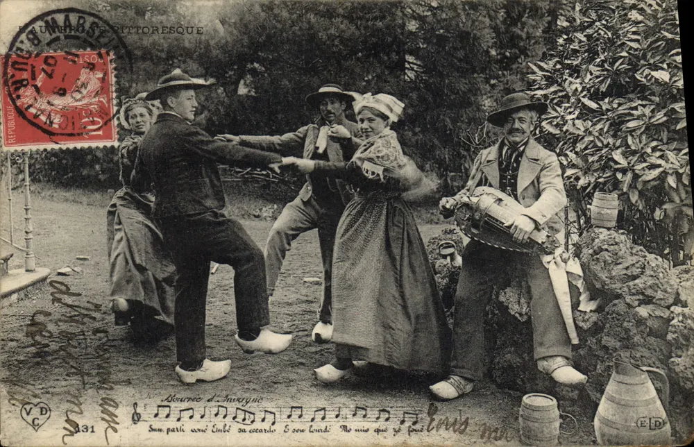 Dança folclórica na Auvergne — editor E-L-D, n°31 - Frente