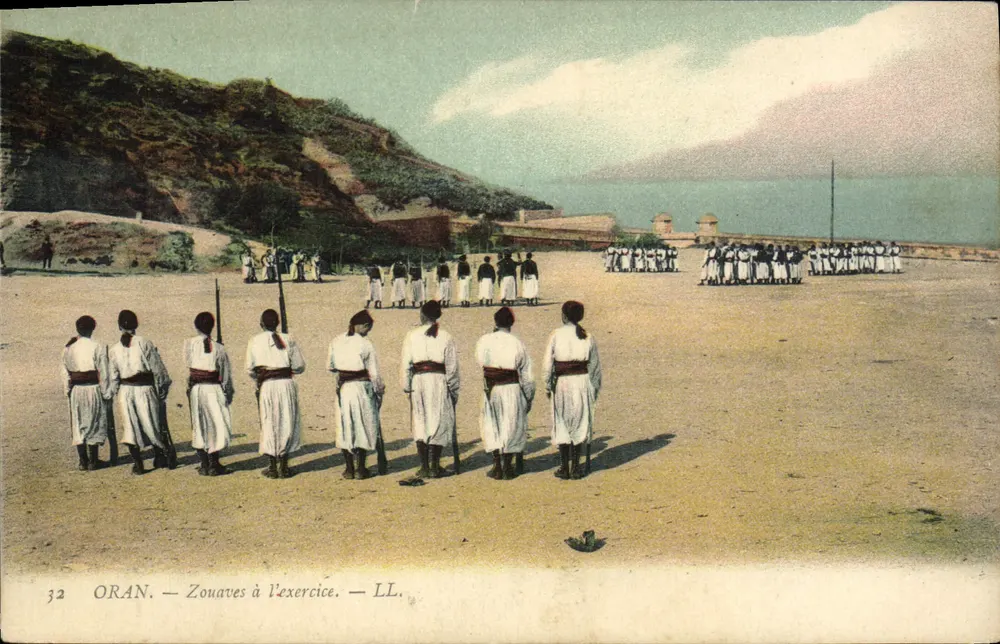 Oran — Zouaves no exercício — LL. n°32 - Frente