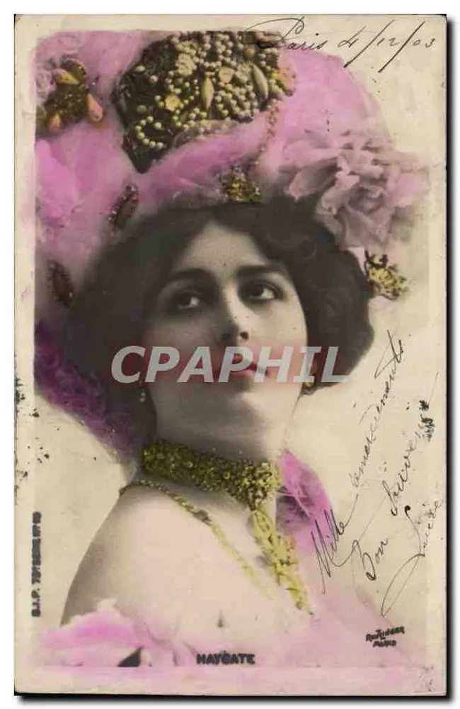 장식된 모자 착용 젊은 여성 — 파리, 1907년 — Havagate - 앞면