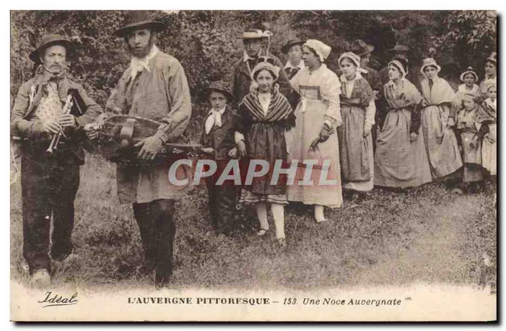 A Auvergne pittoresca — Uma Noiva Auvergnata — Editor Ideal, n°153 - Frente