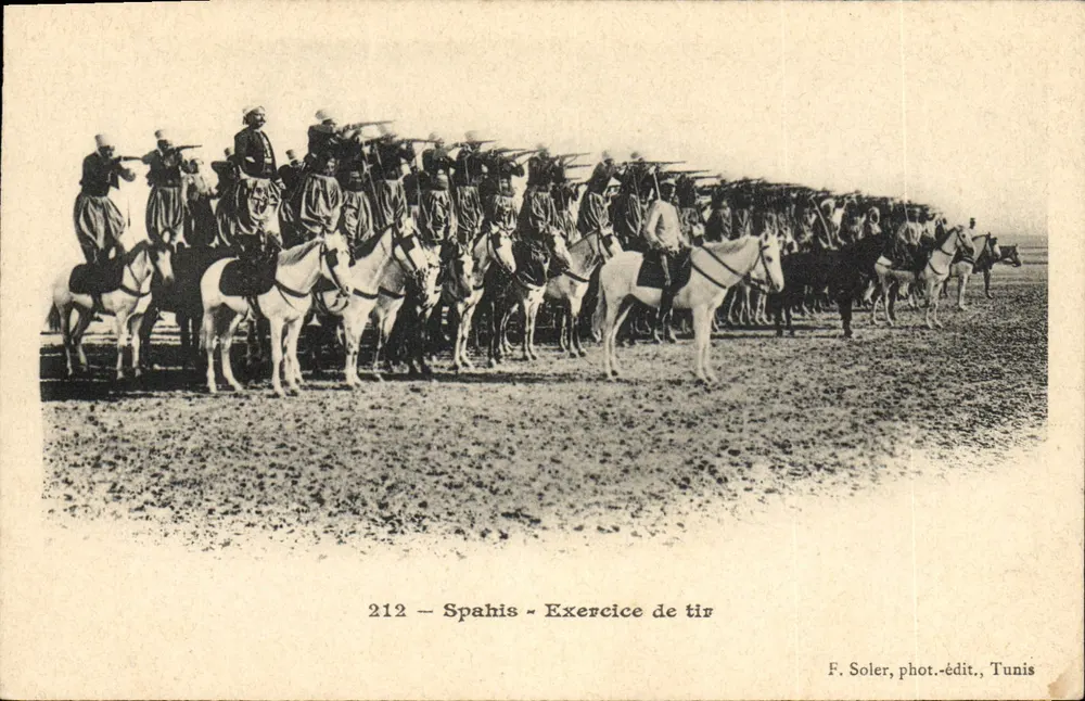 Spahis - Exercício de tiro — F. Soler, fot.-edit., Tunis - Frente