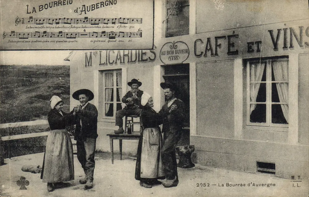A Bourrée d'Auvergne — Café e Vinhos — M. Licardies — 2052 — M.T. I.L. - Frente
