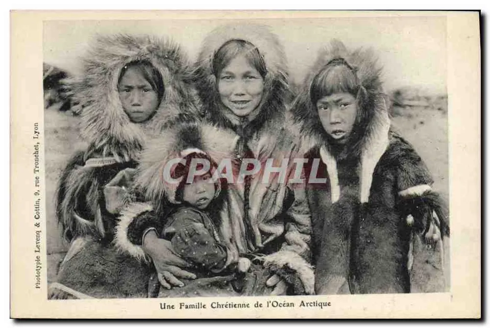 Eine christliche Familie aus dem Arktischen Ozean — Phototype Levenq & Gottin, 9, rue Troussot, Lyon - Vorderseite