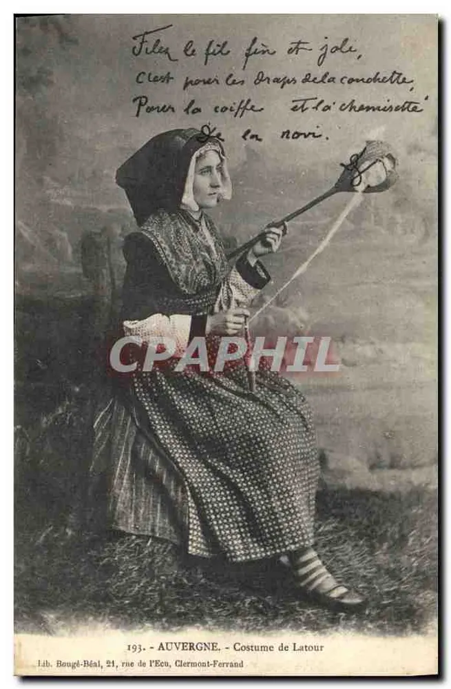 Niña en traje de Latour — Auvergne — Lib. Bougé-Béal, 24 rue de l'Écu, Clermont-Ferrand - Anverso