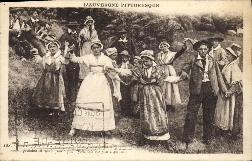 Dança folclórica na Auvergne — A Auvergne Pittoresque — Ed. La Cigogne, n°458 - Frente