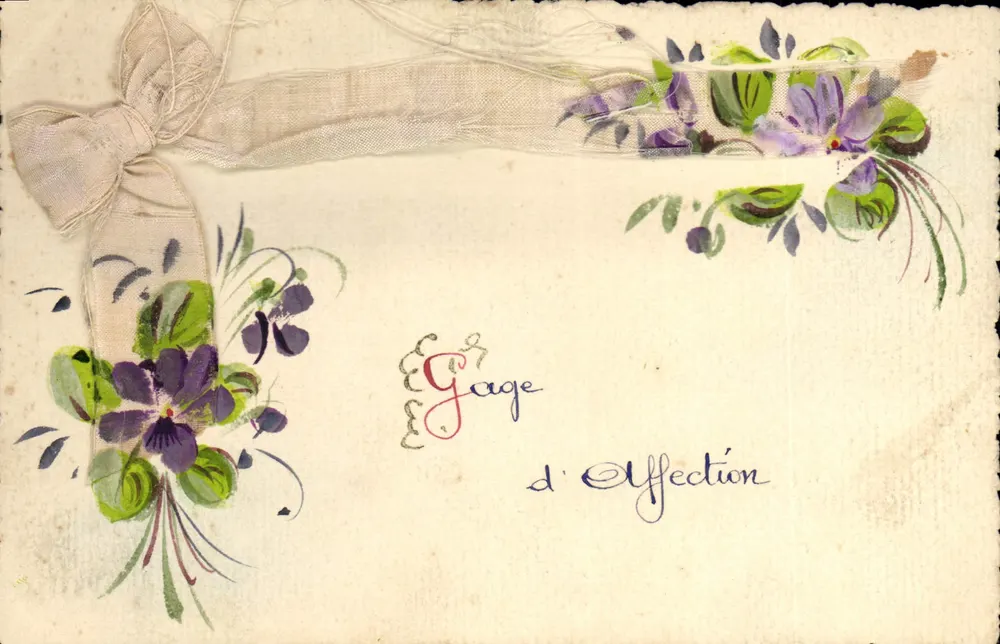 Zeichen der Zuneigung — dekorierte Ansichtskarte mit Violettblumen und Schleife — Verlag nicht sichtbar - Vorderseite