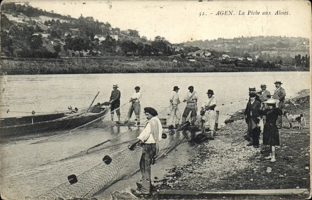 Agen — La Pêche aux Aloses — éditeur Hall de la Dépêche - Frente