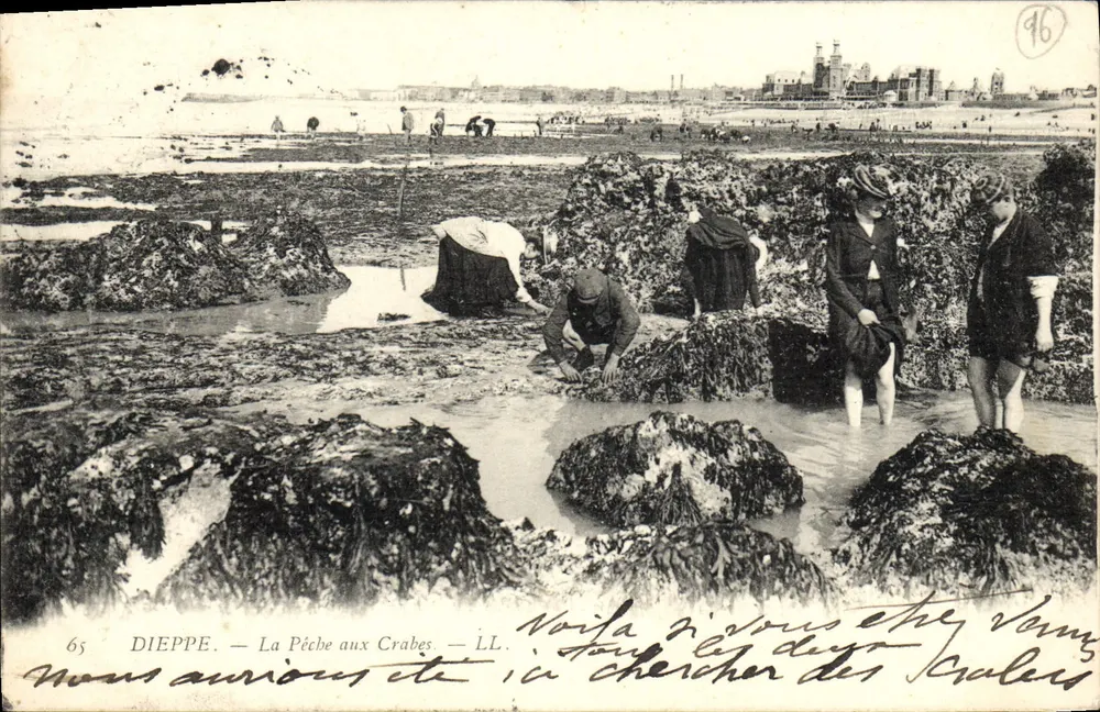 Dieppe — La Pesca de los Cangrejos — LL. N°65 - Anverso