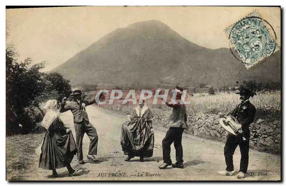 Auvergne — La Bourriée — ND. Fot. - Frente