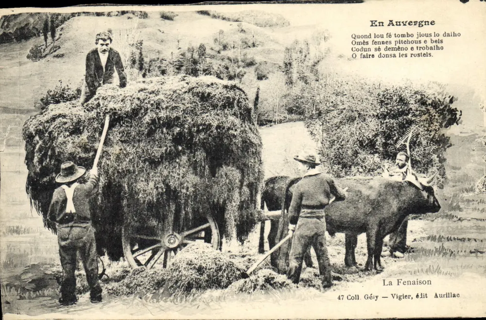 A Fenaison — Em Auvergne — Géry, editor Aurillac - Frente